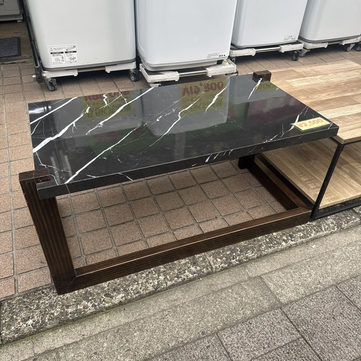 本日商品入荷情報 デザインテーブル 配達もできます！ #デザイン