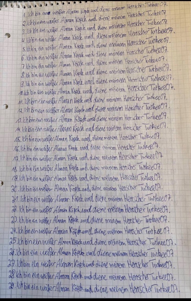 Turkee07's tweet photo. Mein weißer Alman Köpek musste aufschreiben, was er ist 😂 Ich liebe es euch leiden zu lassen.

#Alpha #master #cashmaster #findom #paypig  Master King Boss cashmaster paypig zahlsklave https://t.co/Tj7xlO1cCR