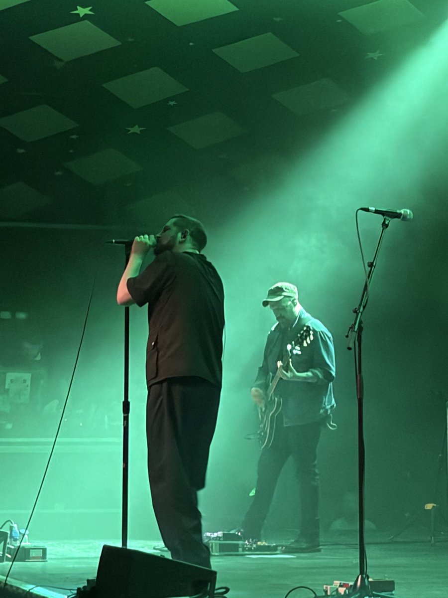 razurcutsmag's tweet photo. @Thetwilightsad blew the roof off Barrowland last night.
A spellbinding performance delivered with such energy and panache.

Big love to Theo Bleak &amp; Deary as support. ✊❤️

Thanks to @welshjb for companionship and car parking duties. 😆😉
X RC X ✊❤️ https://t.co/ypaJxJJUe7