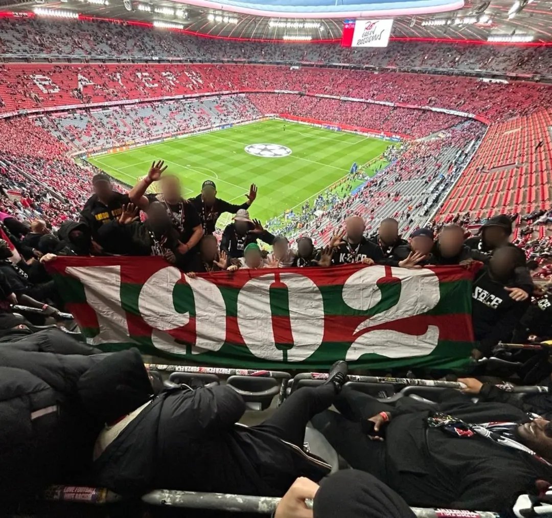 🇧🇷 Fluminense in München last night, supporting their friends from Paris SG.