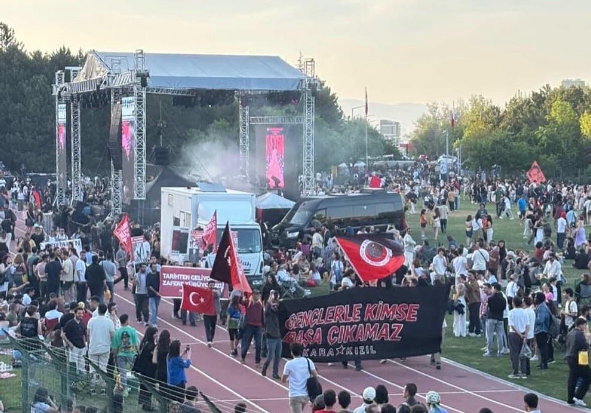 KaraKızıl Gençlerbirliği tweet media