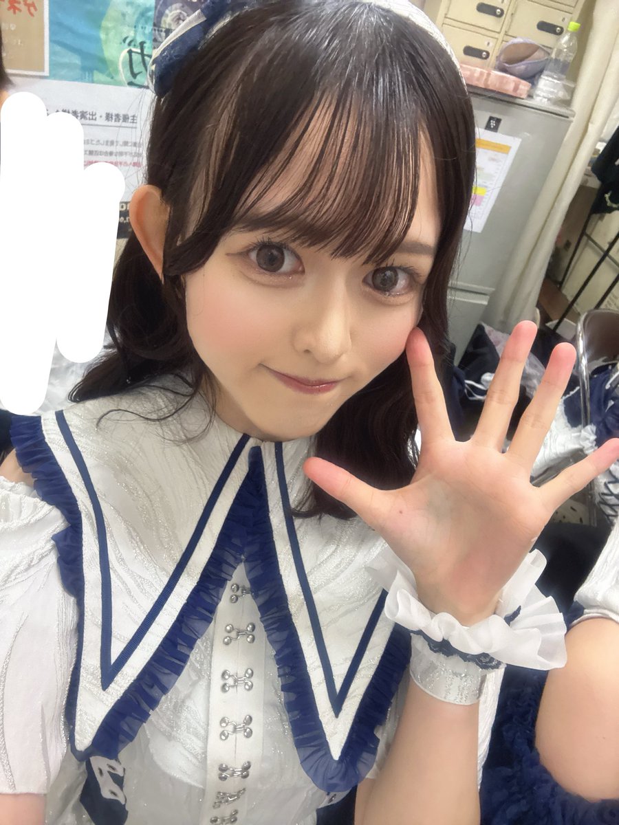 明日こちら！ 📍Spotify O-nest 🎤18:20〜18:40 📸B/18:45〜19:45