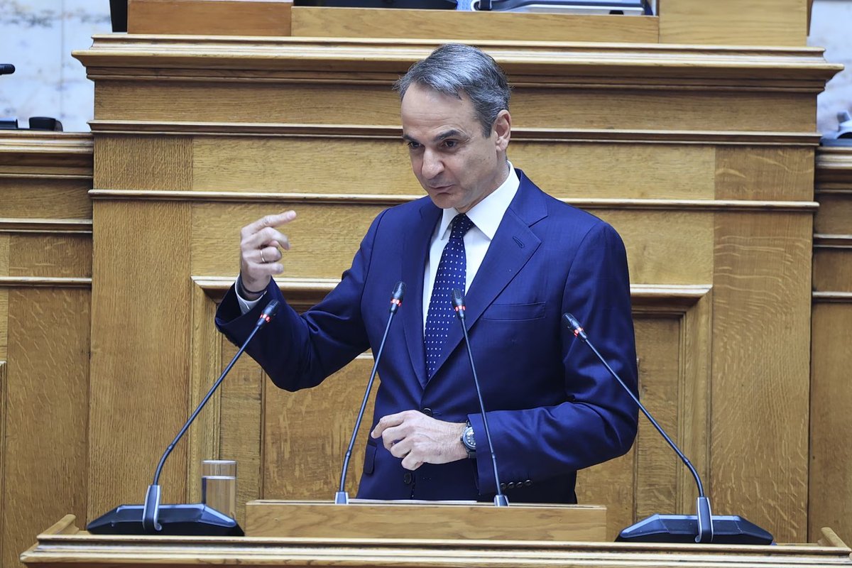 Όλους τους υπόδικους βουλευτές του θα τους ξαναβάλει στα ψηφοδέλτια!
Πόσο πιο φαύλος Μητσοτάκης να γίνει!
Πόσο πιο αρχηγός Εγκληματικής Οργάνωσης!
