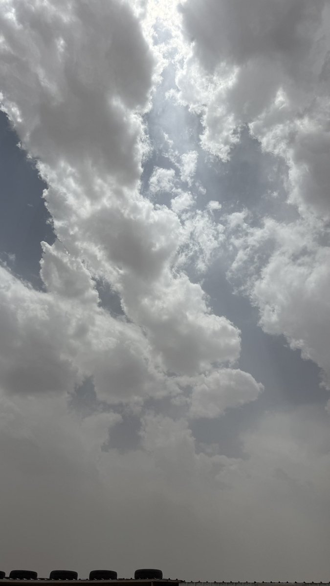 Assas719's tweet photo. بلدة الشعراء ومهب جنوبي صلف شوي https://t.co/0kM9LR12W6