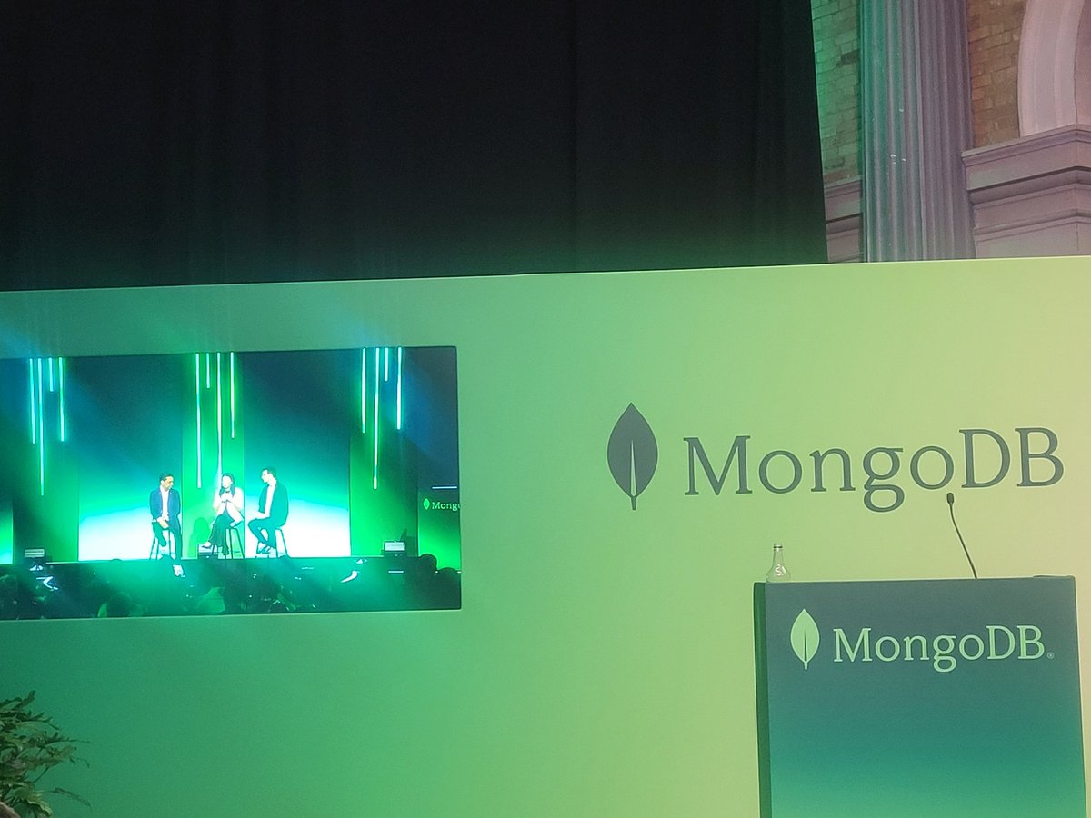 ReadingSwapnil's tweet photo. Amazing keynote session #MongoDBlocal https://t.co/ctTIneRiJG