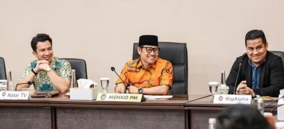 Indonesian Poop Base tweet media