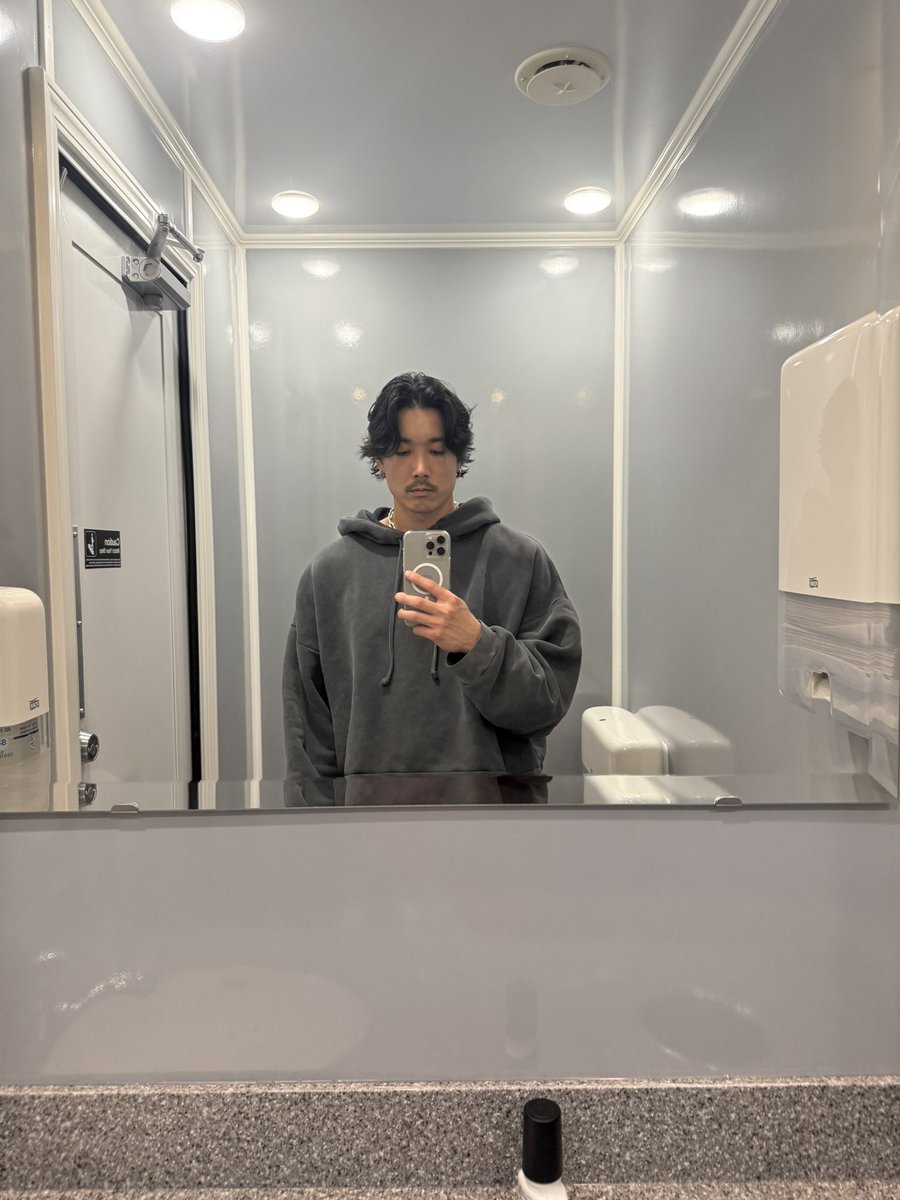 Evan Fong tweet media