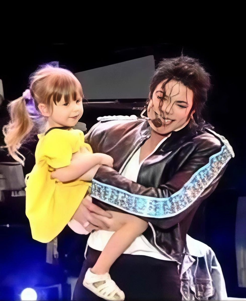 Michael Jackson was a prominent humanitarian philanthropist having donated over $300-500 million to charities supported 39 organizations and entered the Guinness Book of World Records as the artist who supported the most charitable causes ♥️♥️♥️♥️♥️♥️
