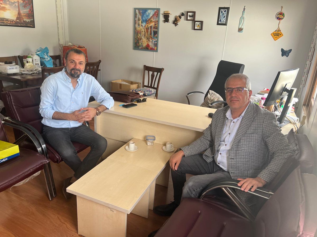 ebsmardin2's tweet photo. 📍 Tebrik Ziyareti 
Kızıltepe Tarım Bilimleri ve Teknolojileri fakültesinde profesör kadrosuna atanan Prof. Dr. Abdullah Eren hocamıza hayırlı olsun ziyaretinde bulunduk.
Kıymetli hocamızı tebrik eder başarılar dileriz. https://t.co/gaUyqY55kU