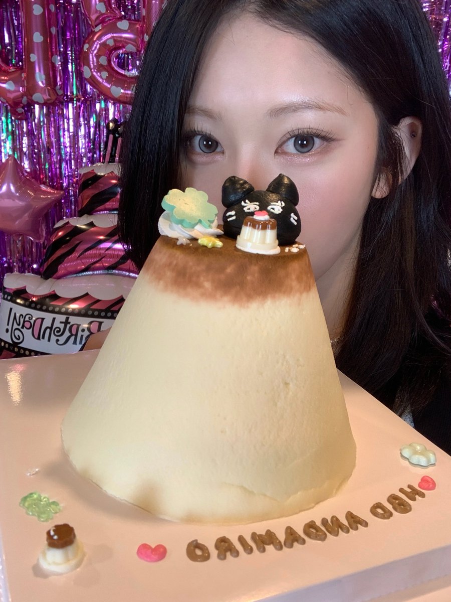 geeniusofficial's tweet photo. #미로속으로
이번 해 생일도 미니어스와 함께라 더 행복했어🍀❤️🔥🫶
Happy birthday to Me💄✨
#지니어스 #Geenius
#안다미로 #Andamiro #アンダミロ https://t.co/tI68KPBl4V