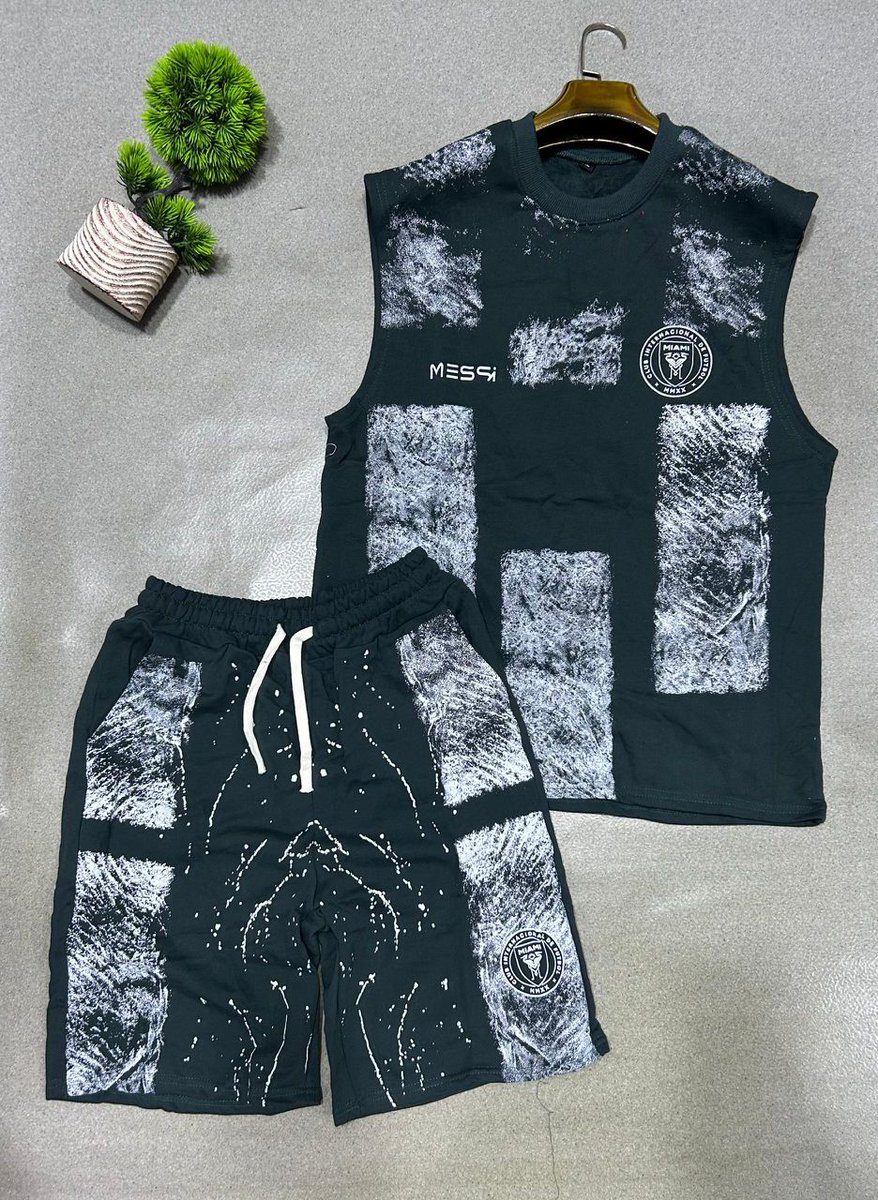 GAMBOULSHOOP's tweet photo. Ensemble sort coton original disponible 
taille XL XXL 
Prix 7.000 f 
785406329 https://t.co/VfwBfS2blk