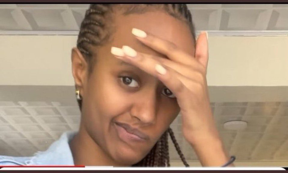 Godwin_n11's tweet photo. Kimenyi yves ashatse undi mugore wakabiri , Tito , Rameck na Dominiko wumuduri batarabona na Chr nukuri kwimana😳😳😳😳😳😂 https://t.co/e5lVcGd79t