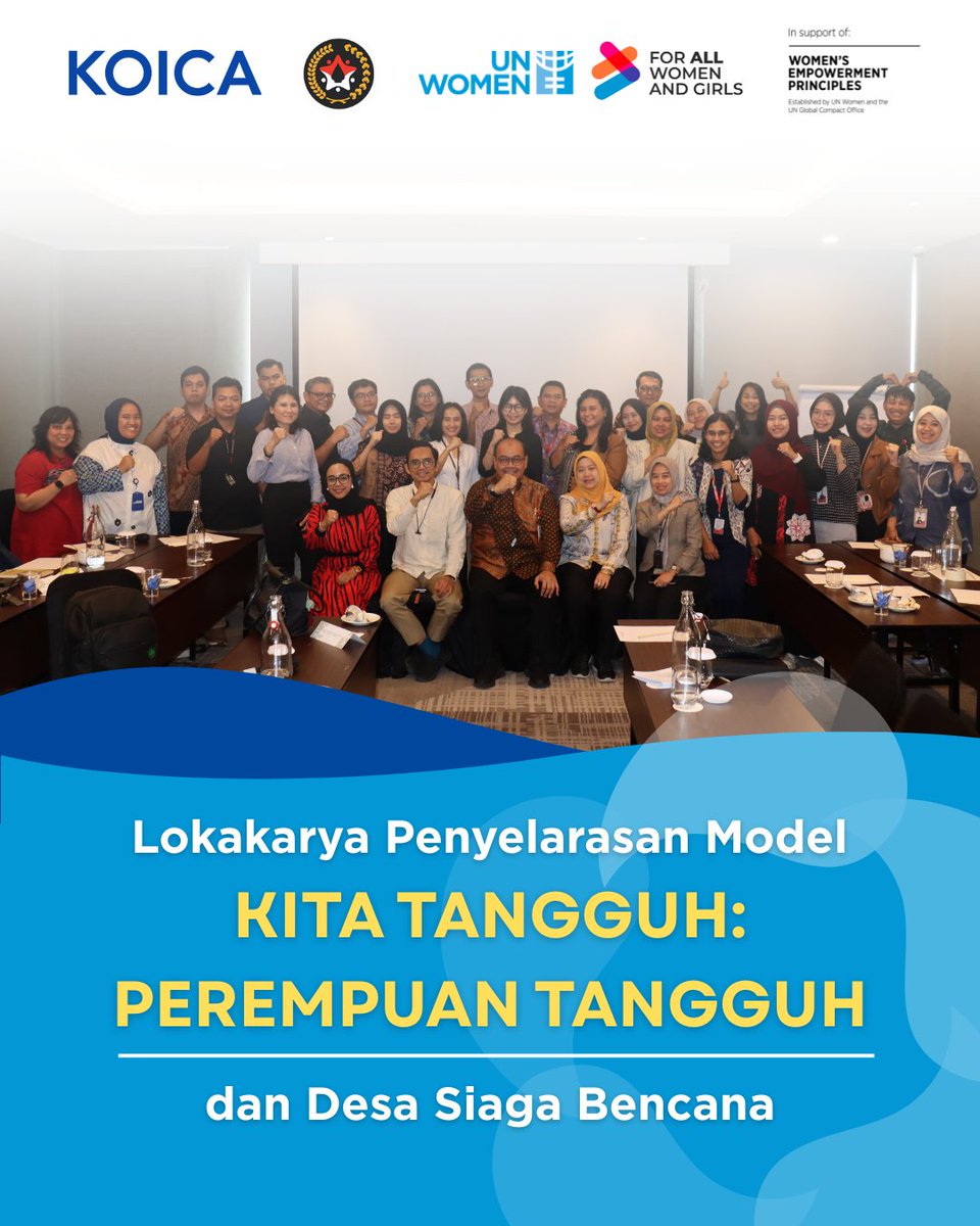 unwomenid's tweet photo. Bagaimana perempuan berperan memperkuat ketahanan komunitas?🤔

Melalui lokakarya @unwomenid dgn @kemenkopmk &amp; @pln123, peserta mengintegrasikan prinsip responsif gender, mendorong kepemimpinan perempuan &amp; memperkuat ketahanan berbasis komunitas di wilayah rawan bencana https://t.co/LkrJJwrmFo