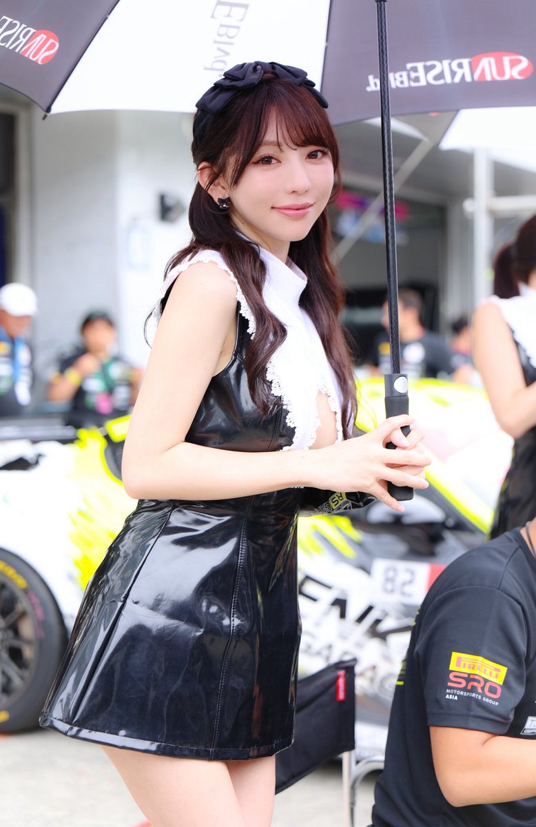 美月 tweet media