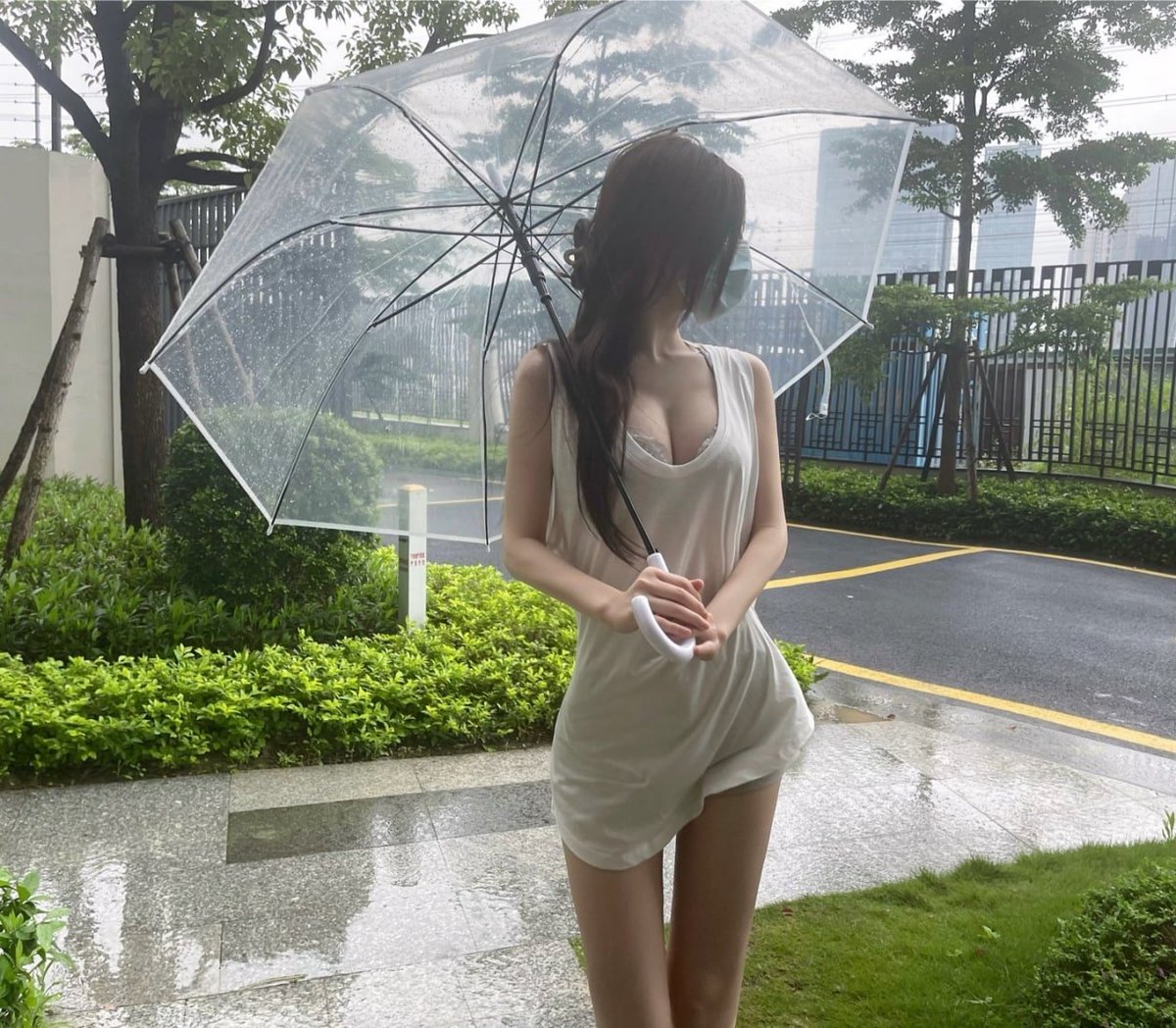 这么穿不知道对不对…… https://t.co/bIBEqNlFwh