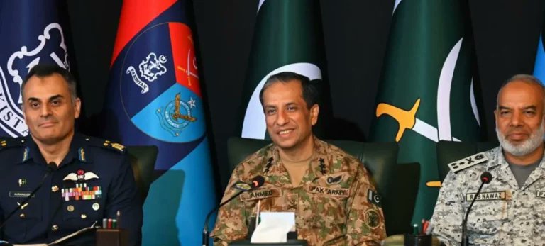 Amala🇵🇰 tweet media