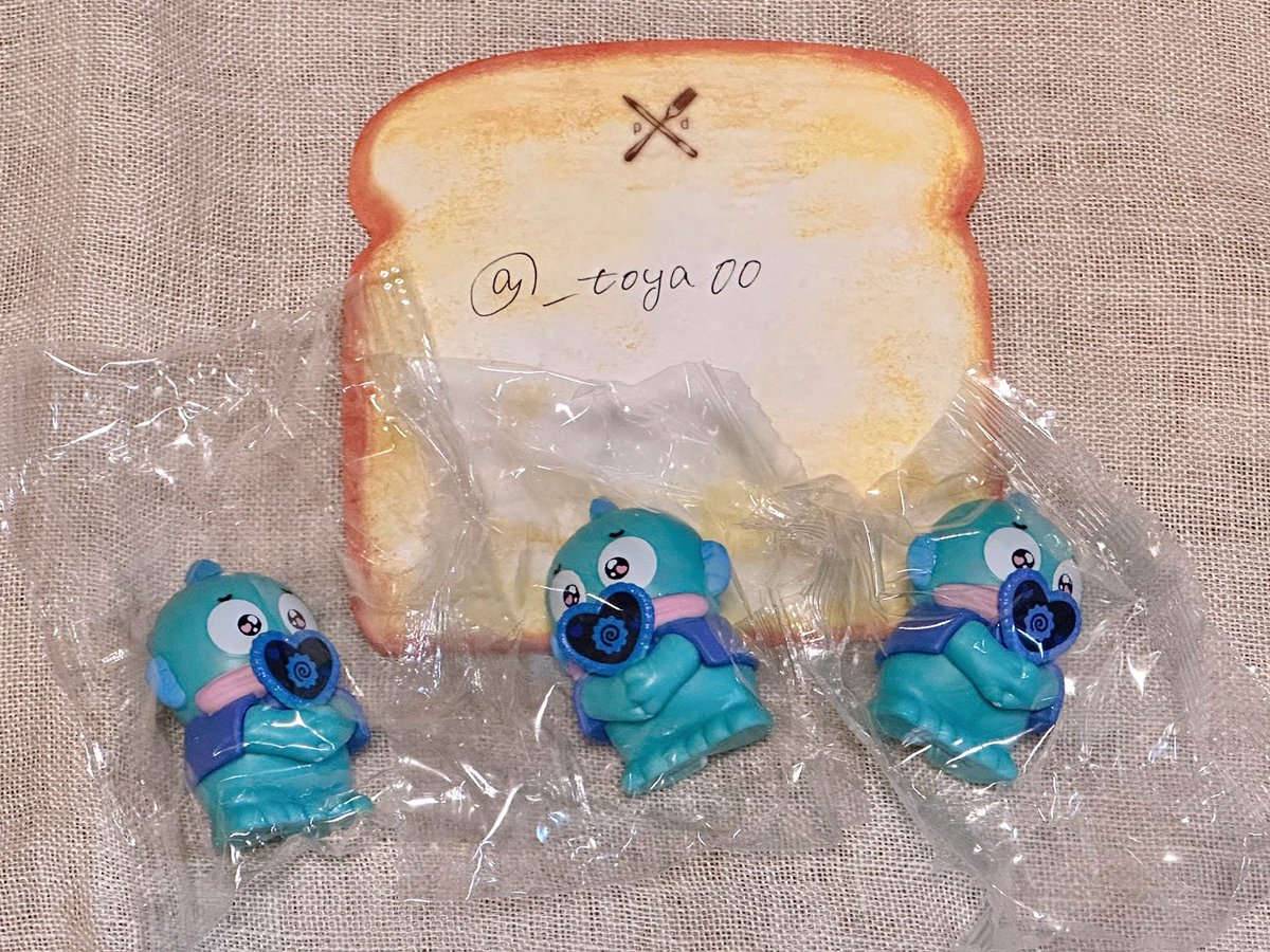 _toya00's tweet photo. @mo_na_o0 はじめまして 検索よりお声がけ失礼します
異種ですがこちらお求めでしたらタキシードサム全てと交換していただきたいです
定価換算だとほぼ同額くらいになると思うので、こちらの内容でご検討いただけますと嬉しいです
よろしくお願いします https://t.co/tzB6iKSD3j