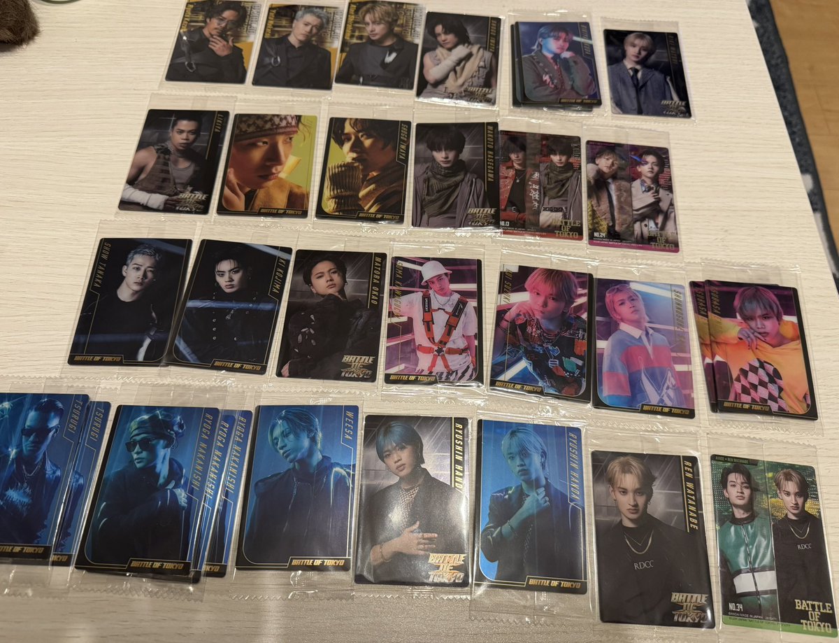 HiGH&amp;LOW 10TH ANNIVERSARY
ハイロー ウエハース 交換
三代目 WHH BOT 交換

譲)画像の物

求)ØMI･WHH  関連
      買取(纏めての方)

 過去物など未所持物であれば検討します
リプお願いします！