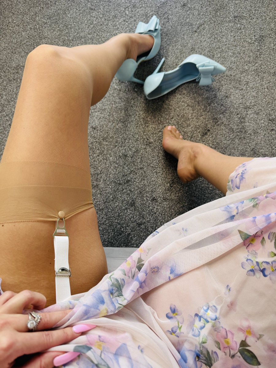 TheQueen_OfSole's tweet photo. Morning 💅🏻✨ https://t.co/r7EcZzes5E
