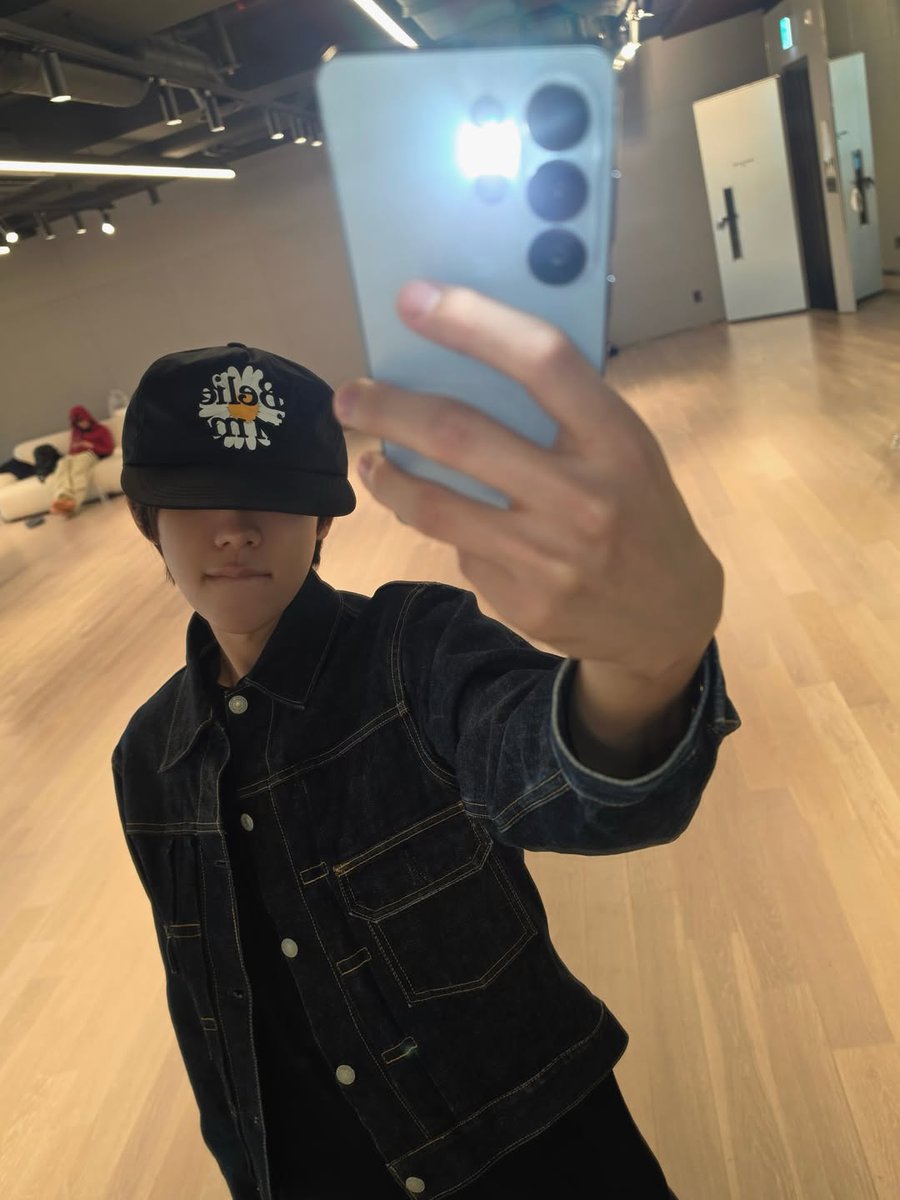 riize archive tweet media