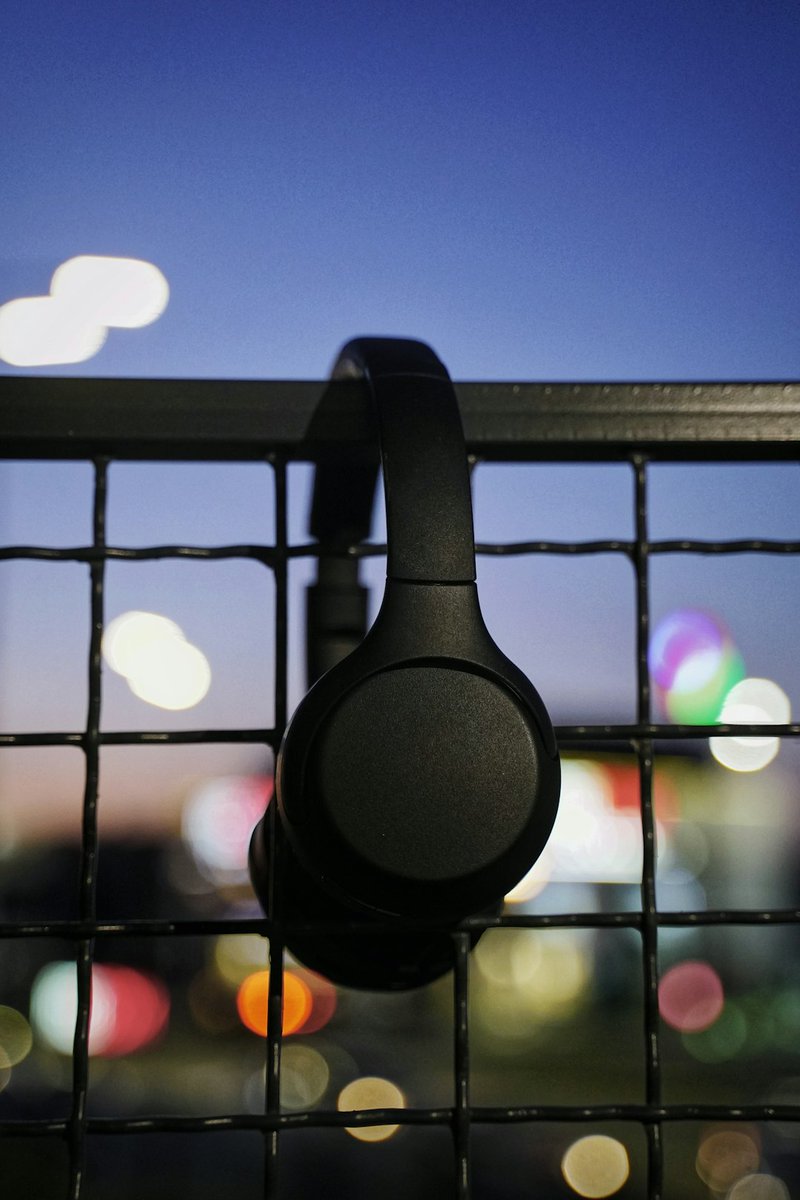 JalisaAvari's tweet photo. The music industry is gatekept by algorithms. I want to bypass that.

Drop the link to your best Apple Music song below.

Let’s find the next hit. https://t.co/yKD8GCaRn1