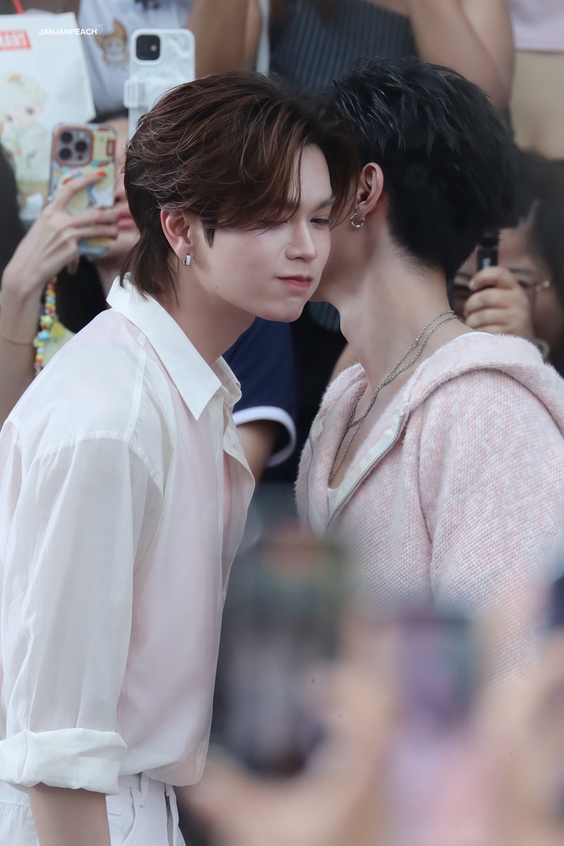 ᴊᴀɴᴘᴇᴀᴄʜ🍑 tweet media