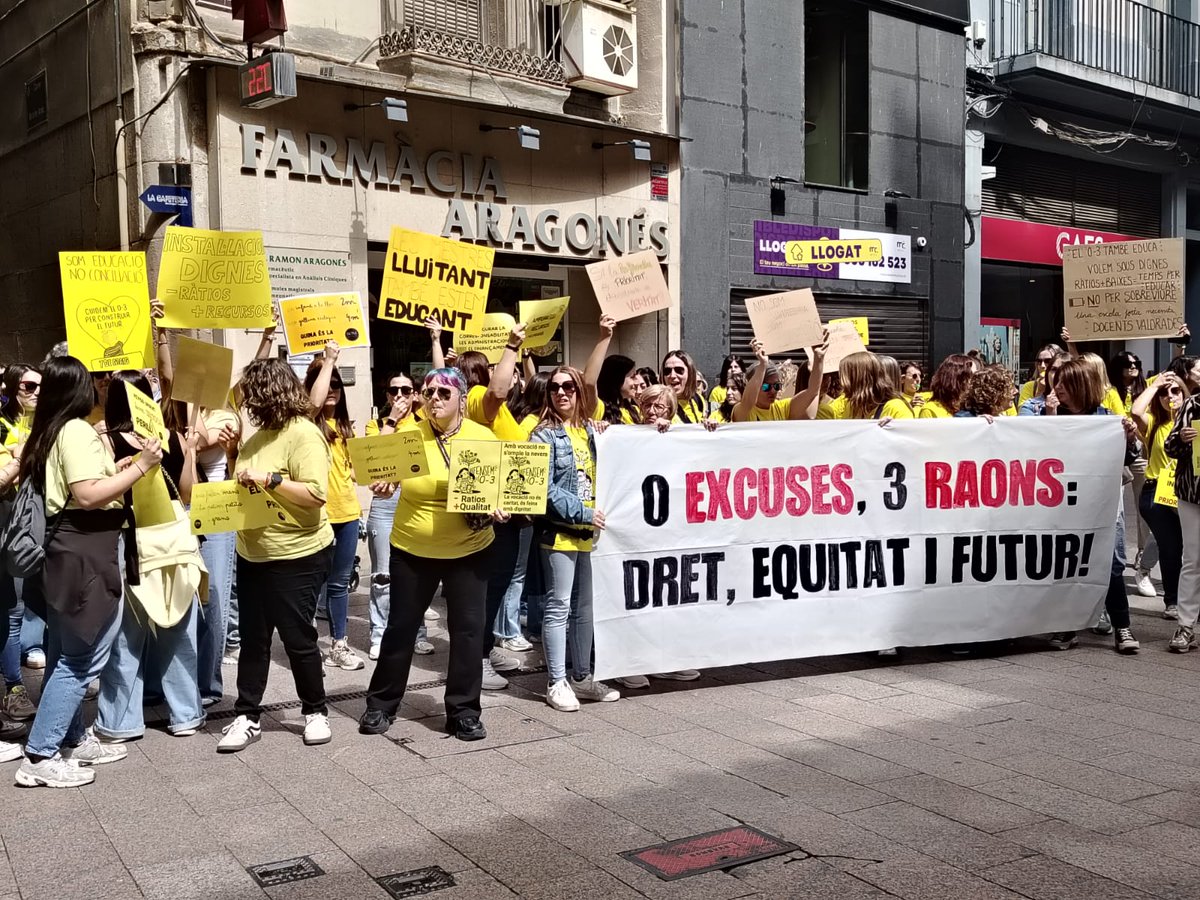 CCOOLleida's tweet photo. 📢Manifestació de les treballadores i treballadors del sector de 0 a 3 anys del món de l’educació
Demanem:  
📌menys ràtios  
📌fi a les externalitzacions 
📌inversió real i finalista 
📌... https://t.co/CBp5X3FutM