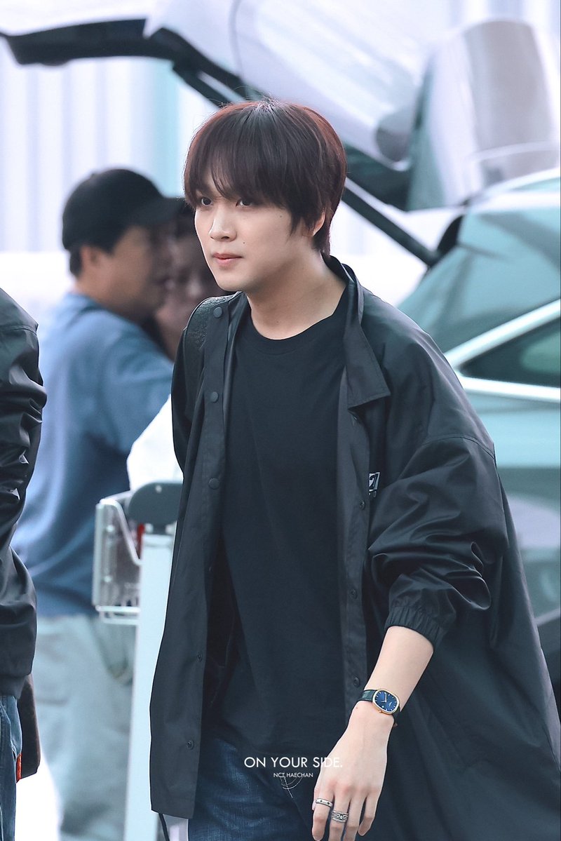 mix feeling bgt ngeliat preview haechan hari ini 🥹
seneng akhirnya bisa liat dia lagi setelah hampir 1 bulan dari ofc schedulenya...
sedih juga karena ytta, dan dia keliatan sedikit lebih kurusan  🥺
enjoy ya schedulenya di bali, mam yang banyak, enak dan semoga bisa sambil