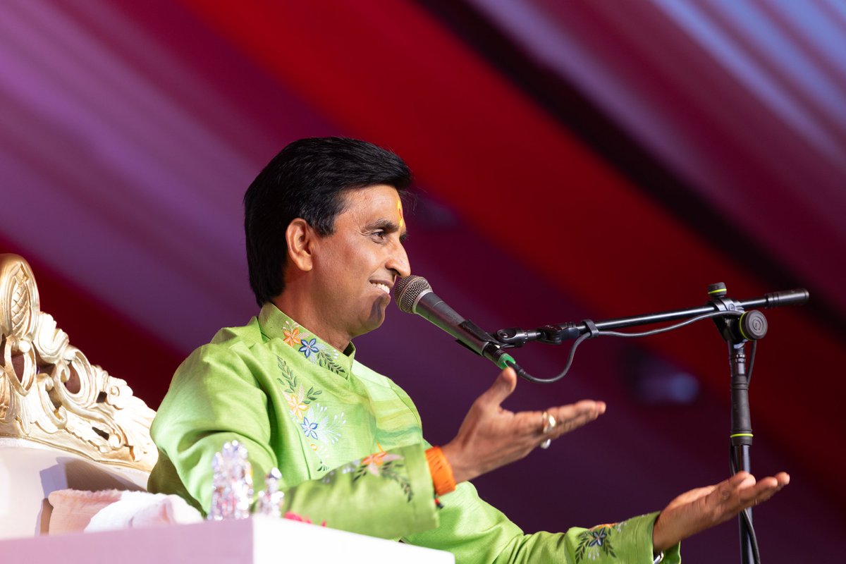 Dr Kumar Vishvas tweet media