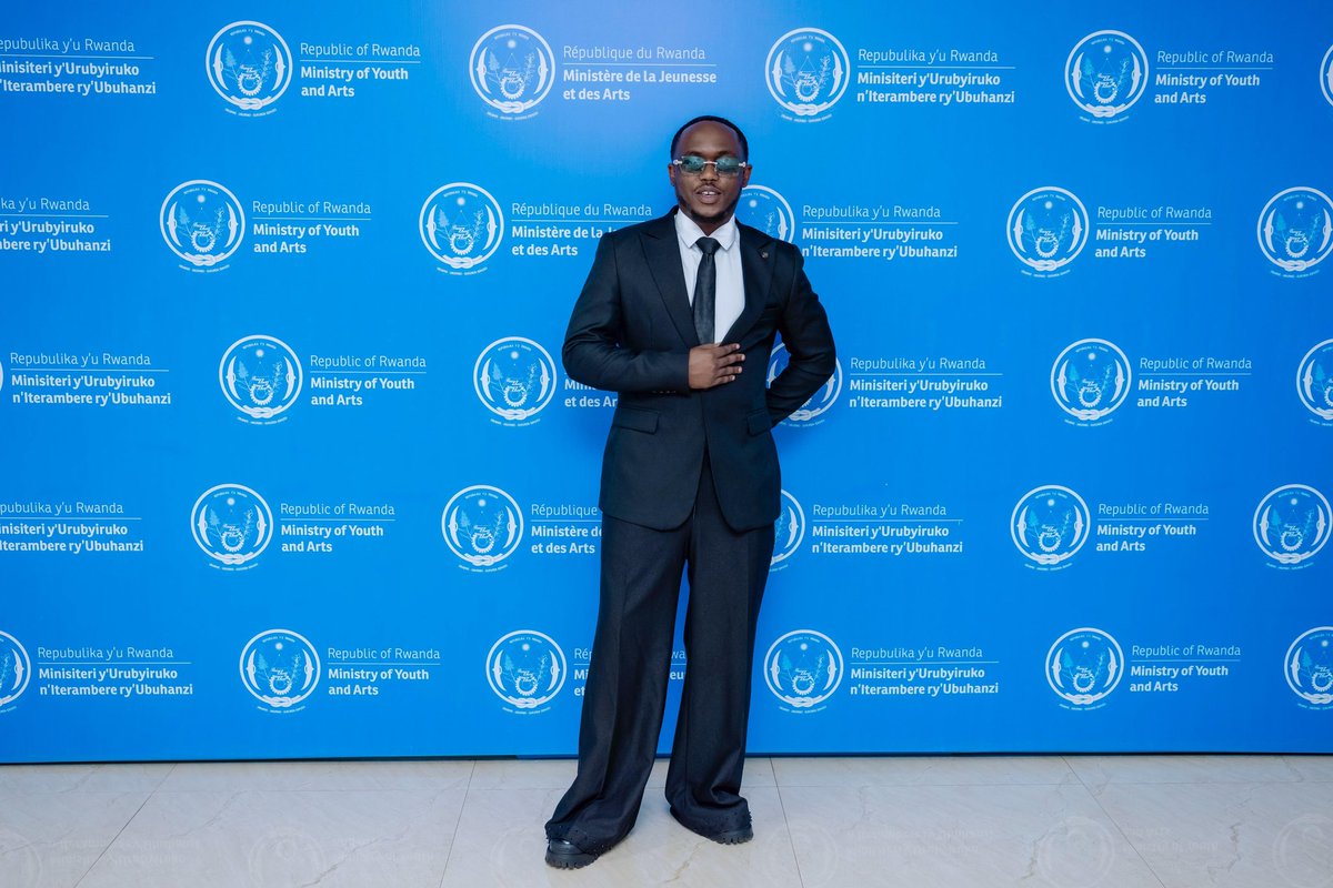 VexPrince's tweet photo. This Tuesday, I had the privilege of meeting and speaking with the minister of Youth and Arts @jnabdallah in his office.

We discussed my recent work representing Rwanda in Ivory Coast 🇨🇮 during MASA Abidjan, as well as my upcoming projects and how they can support in future . https://t.co/FfQBrMRC0j