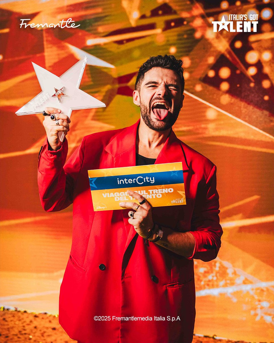 FremantleIT's tweet photo. Martedì su @tv8it si è svolta la Finale dell'ultima stagione di @IGT_official🌟

Facciamo i complimenti a Joe Romano che ha conquistato pubblico e giudici, portando a casa il titolo di vincitore di questa indimenticabile 14esima edizione firmata @DisneyPlusIT 🏆

#MadeByFremantle https://t.co/cO1Aa4PyrB