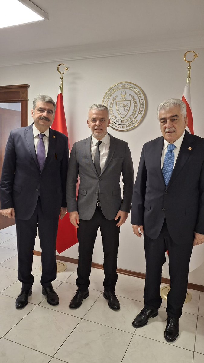 KKTCAnkara's tweet photo. Kuzey Kıbrıs Türk Cumhuriyeti Ankara Büyükelçisi İsmet Korukoğlu, Türkiye Büyük Millet Meclisi Türkiye-KKTC Parlamentolar Arası Dostluk Grubu Başkanı Sayın Orhan Erdem ve Başkan Vekili Sayın Şamil Ayrım ile Büyükelçilikte bir araya geldi. https://t.co/kYgQPO6yLy