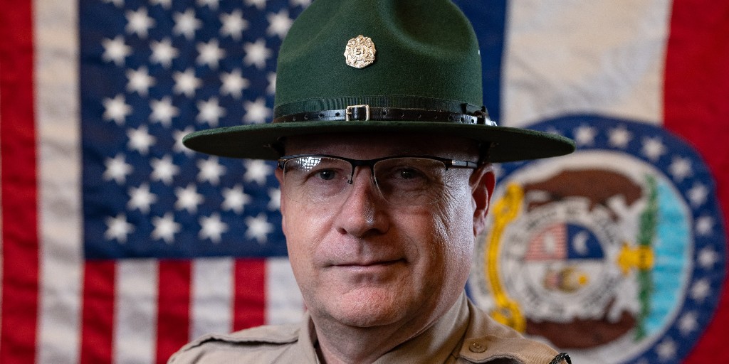 mostateparks's tweet photo. Cpls. Wade Dare and Caleb Davis received the Grand Cordon Award for their work following a tornado last summer. They conducted welfare checks and rescue missions. 

#StateParksProud https://t.co/dcYzTHFnQt