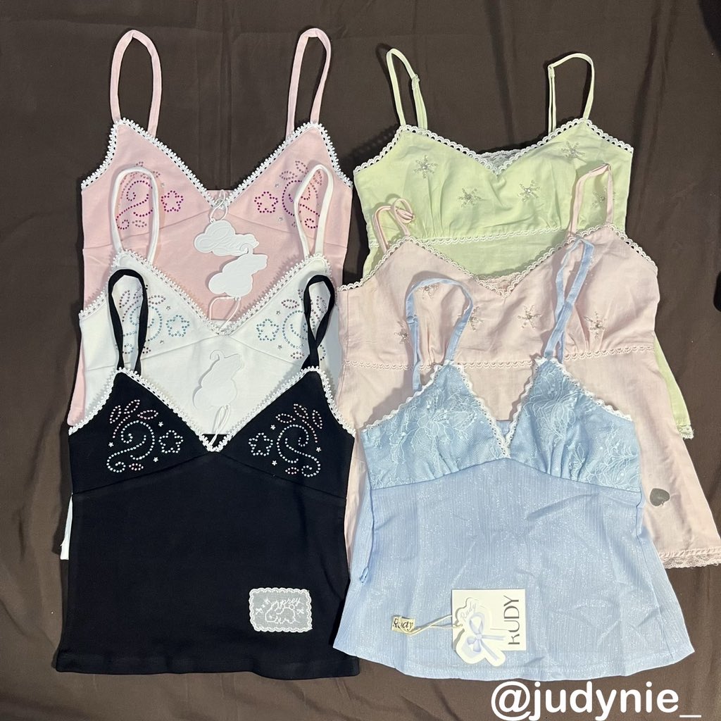 Judynie_'s tweet photo. ˖ ݁ 𐙚 ส่งต่อเสื้อผ้าค้าบ ผ้าล้นตู้แน้ว💗

มาเซลลลถูกๆ ห้ามพลาด🔮

📍ลงวันพฤ 23/04/69 💗

รีปัก-ฟอล ลด5บาท  🪷

#ส่งต่อเสื้อผ้ามือสอง #ส่งต่อเสื้อผ้ามือ2 #ส่งต่อเสื้อผ้า #เสื้อผ้ามือ2 #ส่งต่อ #โล๊ะตู้เสื้อผ้า #ส่งต่อเสื้อผ้ามือสองสภาพดี #โล๊ะตู้ #ส่งต่อcintage #ส่งต่อstylist https://t.co/zUUwvkODIO