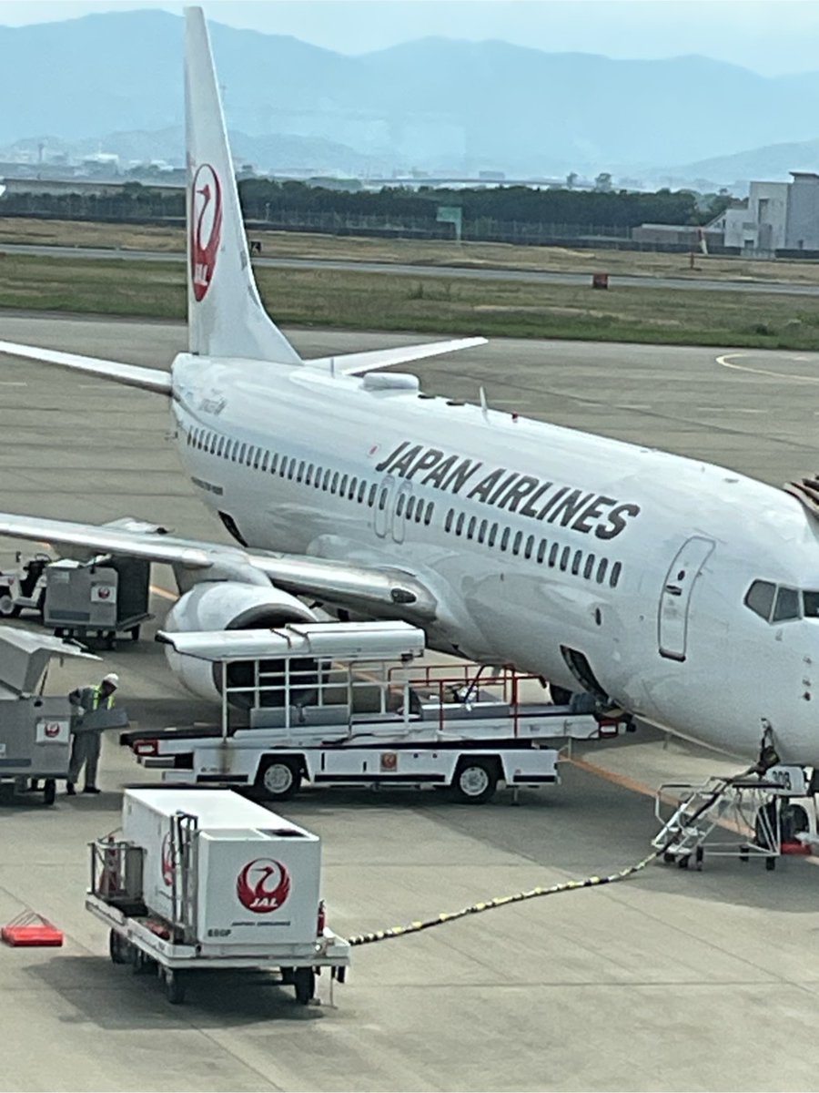 HidetsunaS's tweet photo. 県立防衛軍が帰るので
他の荷物とは別に、ハードケースが何個か積み込まれていった...
　
また、ブロック予選の時にみんな戻っておいで
楽しみに待っています。 https://t.co/wl86nufAFo