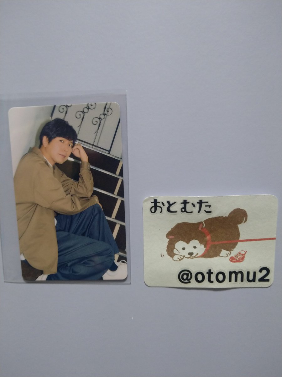 otomu2's tweet photo. @kyryo51244 はじめまして
検索より失礼します
おとむたと申します

ルウ様のお探しのフォトカ所持してます
こちらでよろしければ印のフォトカと交換可能でしょうか？
※画像お借りします
ご検討よろしくお願いします
キラフェス両日会場にいます https://t.co/b1ujIh8DKr
