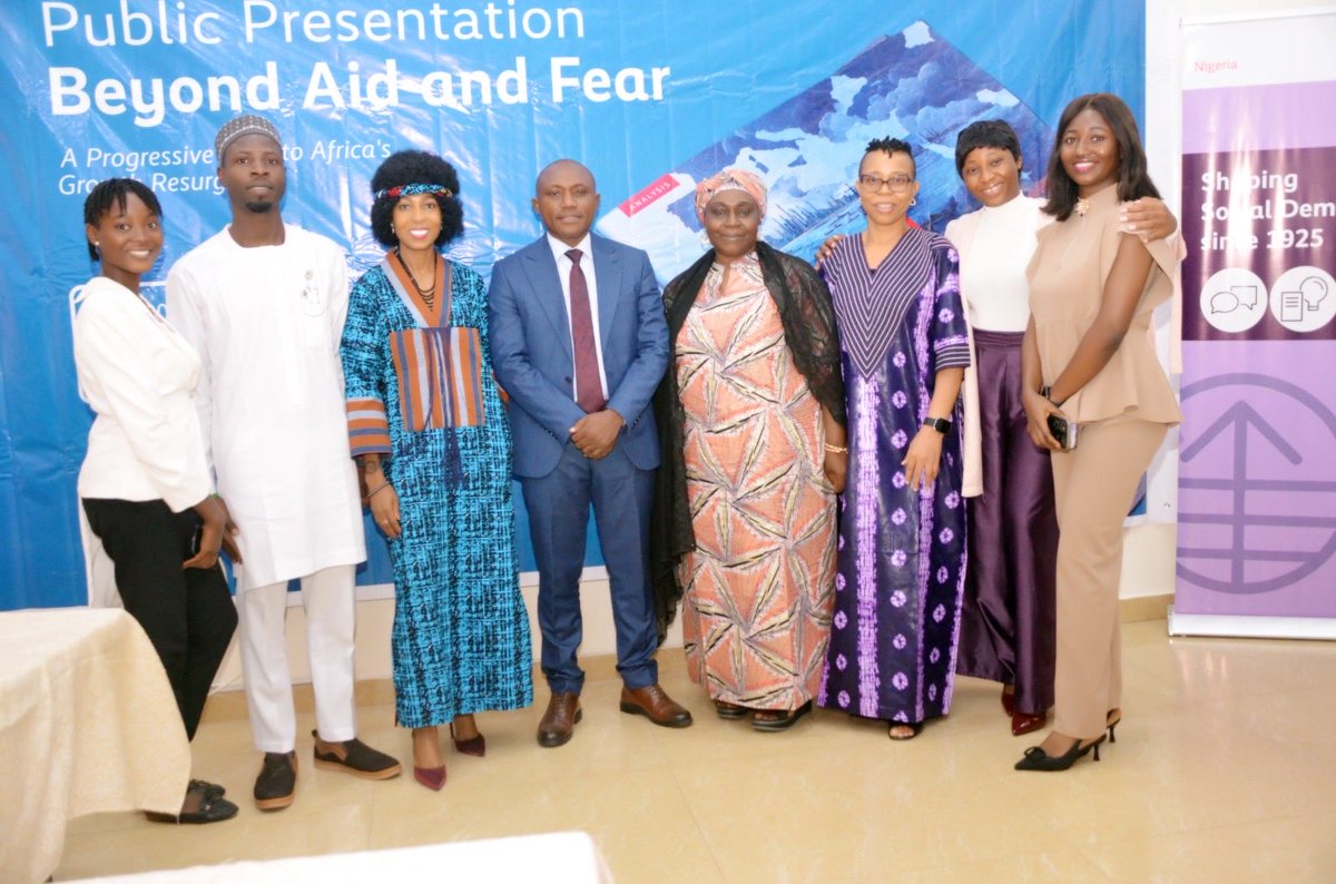 FES_OMYV's tweet photo. The ‘Beyond aid and fear’ Research Analysis presentation by Churchill Otieno and @aderonkeige published by @fes_nigeria 
This research examines Africa’s development trajectory within a rapidly changing global order. 
This powered youths inclusion in shaping Africa’s future. https://t.co/K2fJXMZKOh