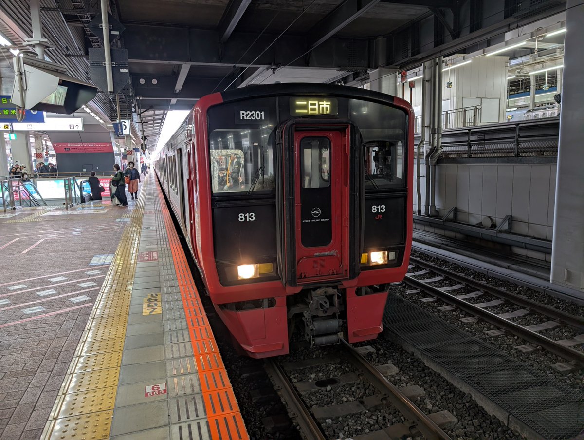 pappy0717's tweet photo. 今回の旅は全行程をレンタカーにしたので、乗り鉄が一切できなかった。
博多駅でせめてもの鉄分補給。

つばめに乗って九州縦断の旅もいいな。 https://t.co/dGH7EBnkXo