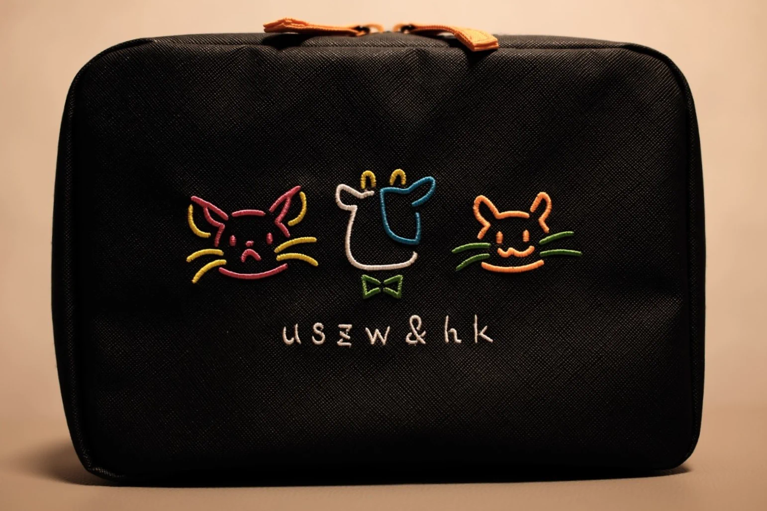 HHtdcEOakAAoLSf?format=webp&