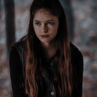 Renesmee C. Cullen tweet media