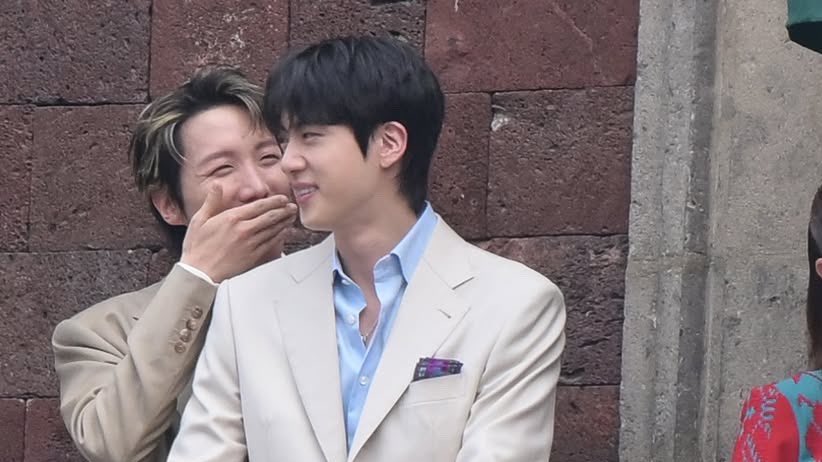 hourly 2seok (slow) tweet media