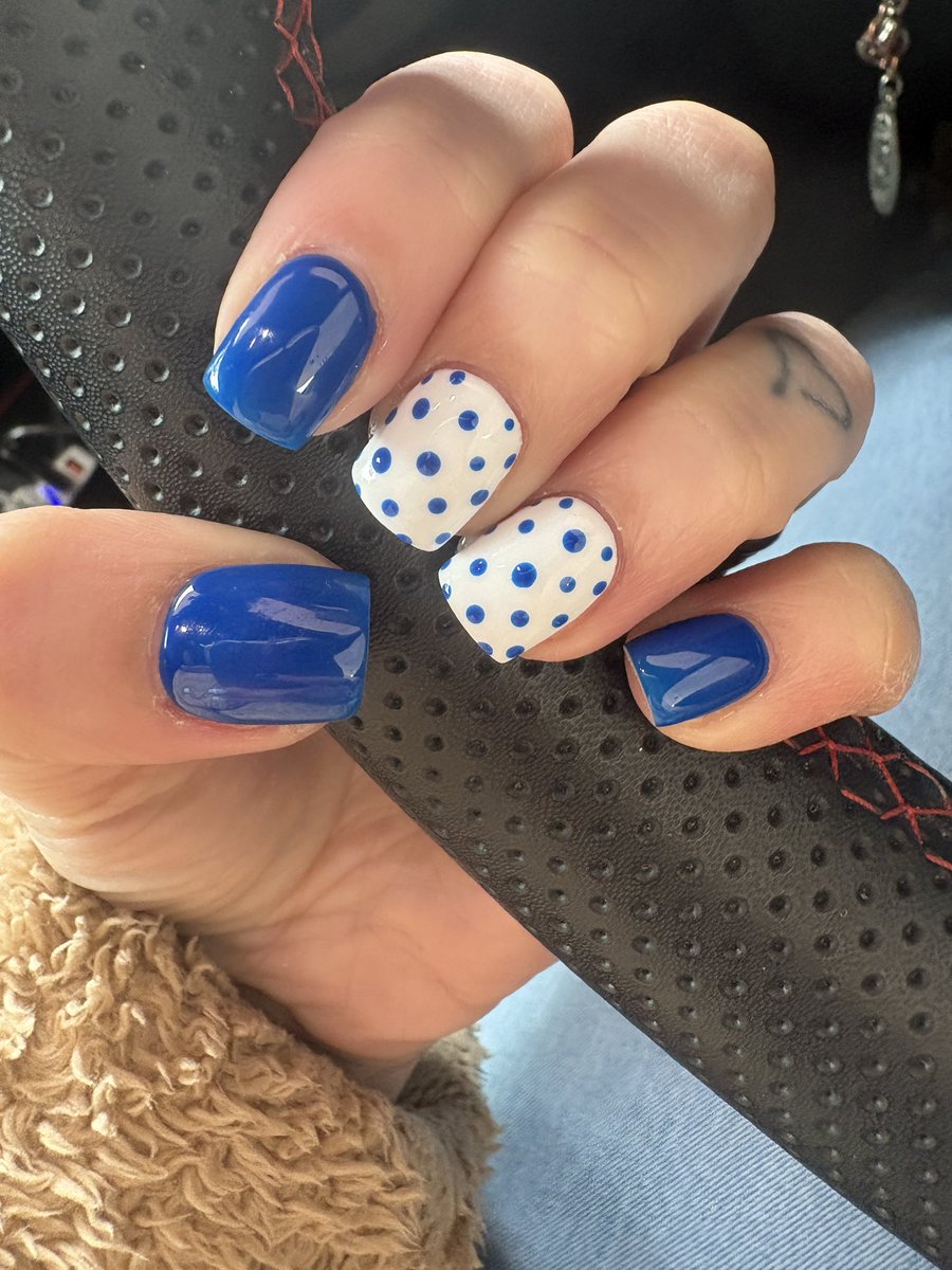 Play off nails!