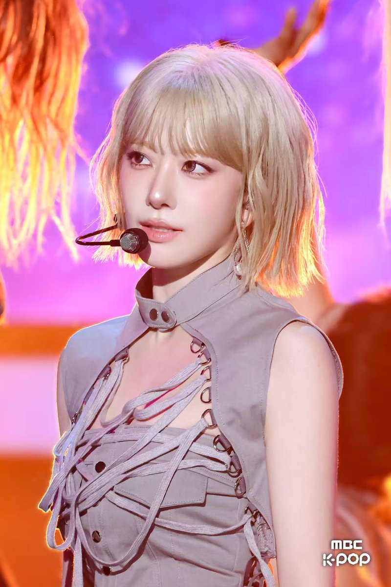 260507 | PHOTO 260502 MBC Music Core LE SSERAFIM CELEBRATION