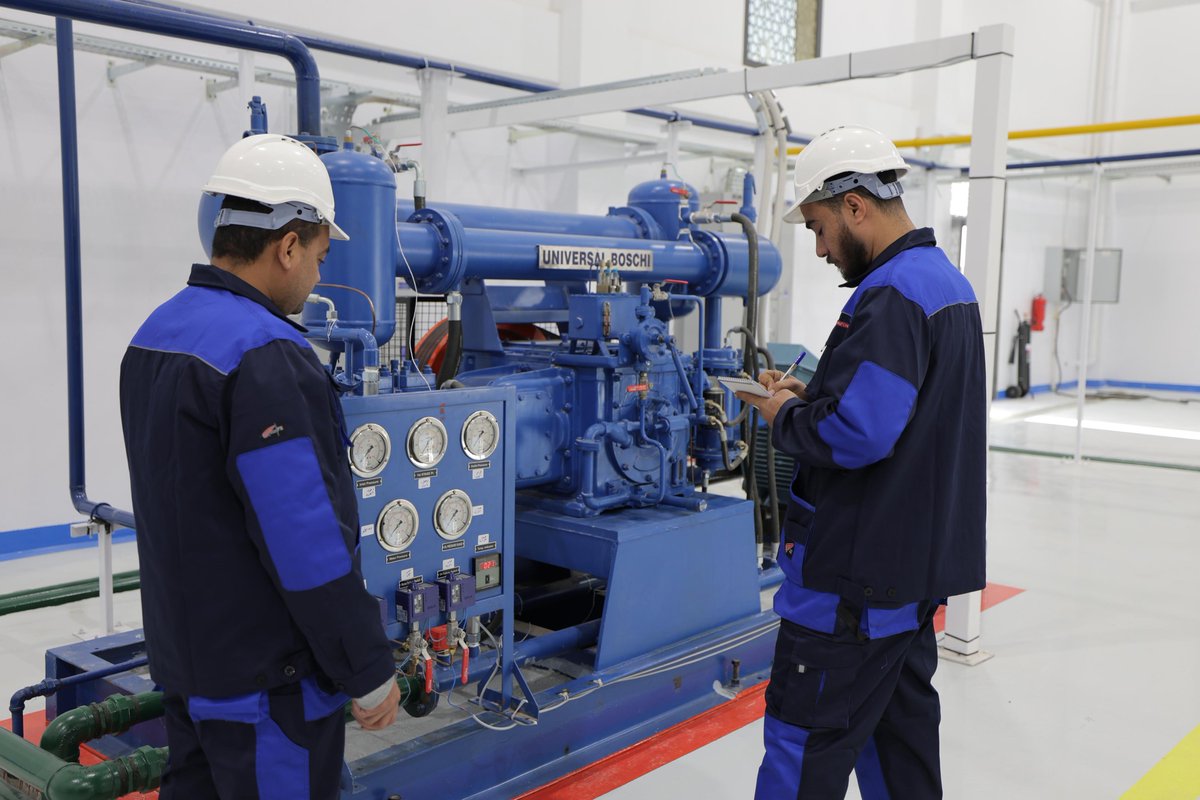UniversalBoschi's tweet photo. Buy High Purity Liquid Oxygen Plant Direct Supply from Manufacturers at Very Low Price. Visit Website: https://t.co/7klxi9IEVr &amp; Whatsapp:+919818255334 https://t.co/3lxSoKM48D