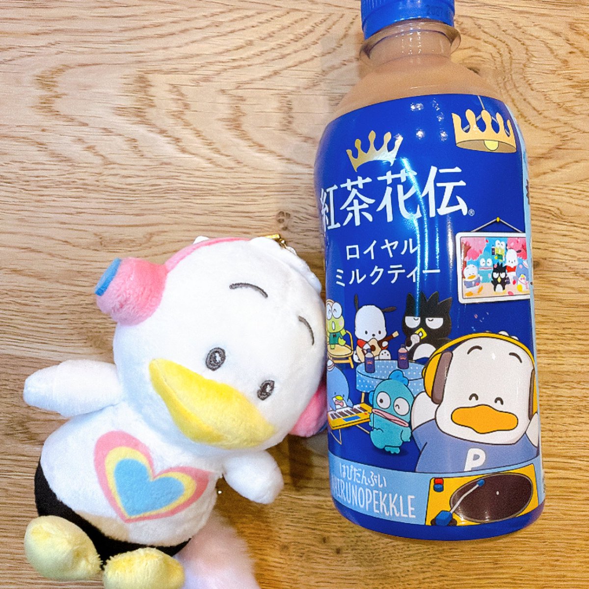 pecchan_ap_duck's tweet photo. やっと買えた🧋
遅いか…🥹
#ペックル #Sanrio #紅茶花伝 https://t.co/6F15G4KLlp