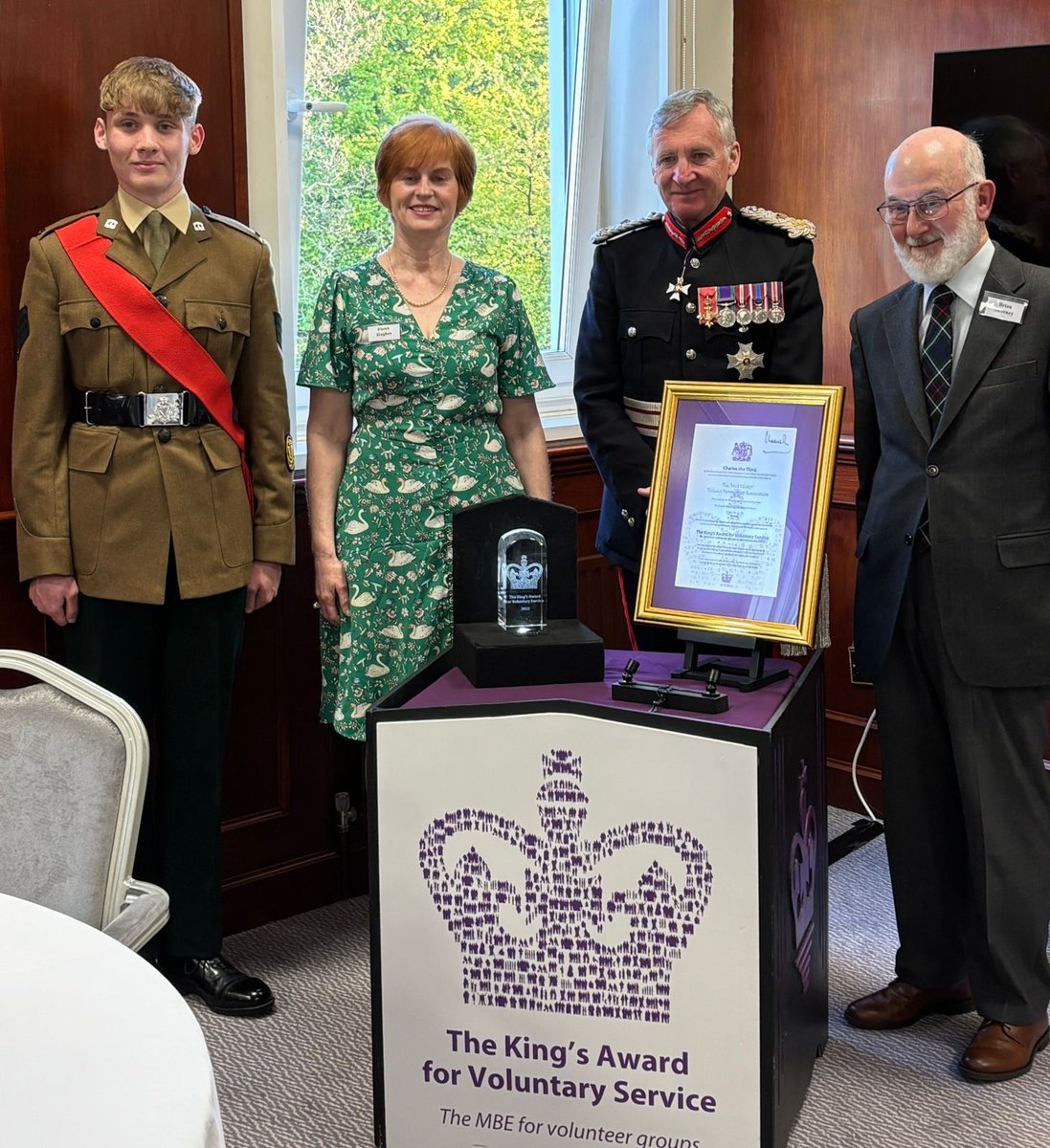 KAVSni's tweet photo. Mid Ulster Talking Newspaper was delighted to be presented with the King's Award for Voluntary Service by the Lord Lieutenant for County Tyrone @KingsAwardVS Huge congratulations! https://t.co/HZQUGU8Zc0