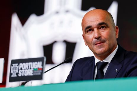 CabineSport's tweet photo. 🚨 Roberto Martínez vai anunciar os convocados de Portugal para o Mundial no dia 19 de maio, terça-feira, às 13h.

Esperas novidades? ✍️ https://t.co/nu9bF6q3Yp