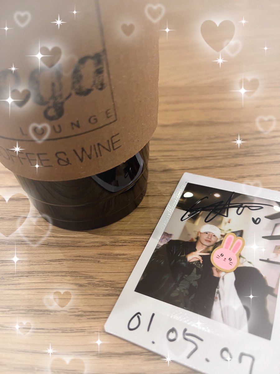 경호 생일 축하해♡
もう2年経ったんだね、早いな…
ギョンホの誕生日が来るたびに想い出に浸る事が出来るの、幸せ🍀
#경호 #장경호 #JANG_KYUNGHO