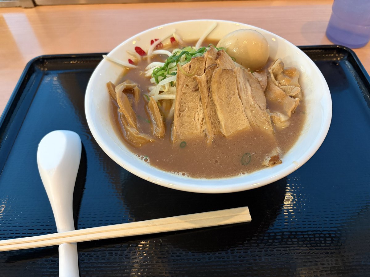 ツッタニ tweet media