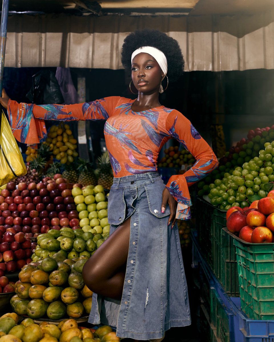 Deegrapher's tweet photo. Fruit Market 🍎🍓

Shot and directed by Me. https://t.co/hWiKgmKvCI